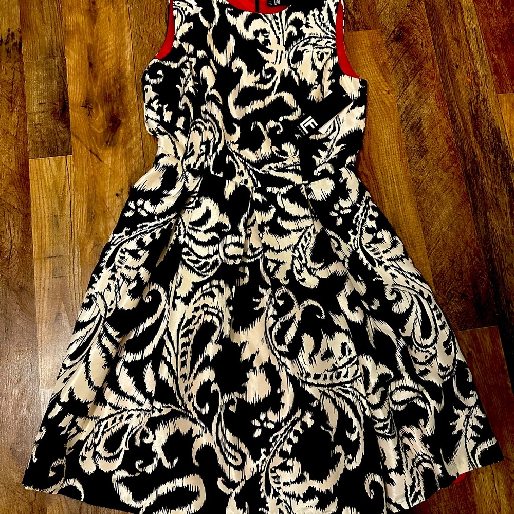 Leslie fay women’s dress